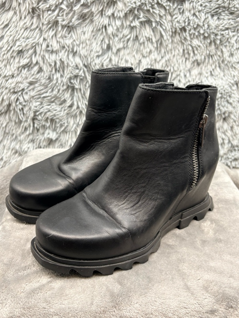 Sorel Boots Booties Womens 6.5 Joan of Arctic Wedge II Zip Black Leather